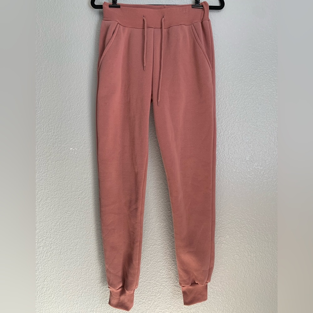Never worn size medium Supernova dusty pink loungewear sweatpants